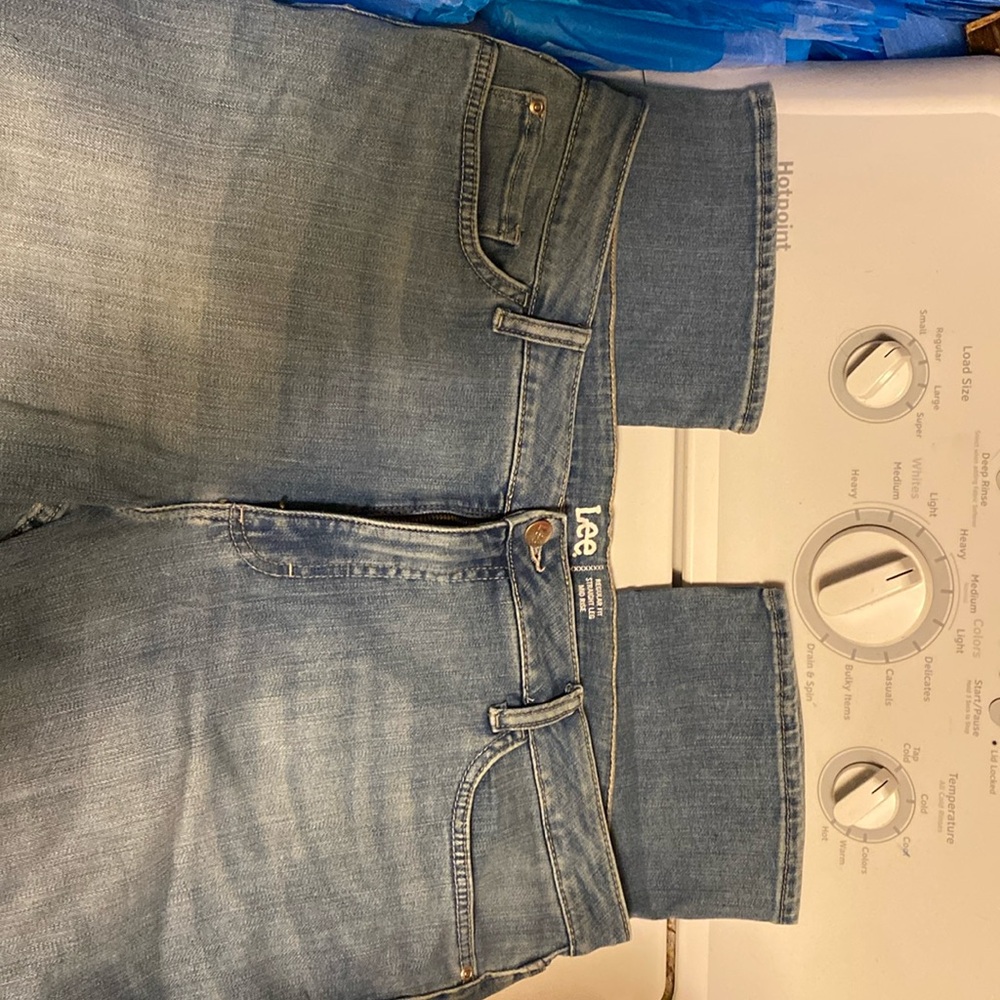 Lee Regular fit, straight leg, mid rise size 20P Jeans
